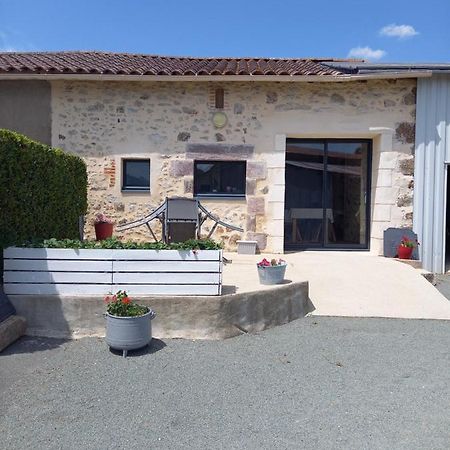 Gite La Petite Maison Montournais Esterno foto