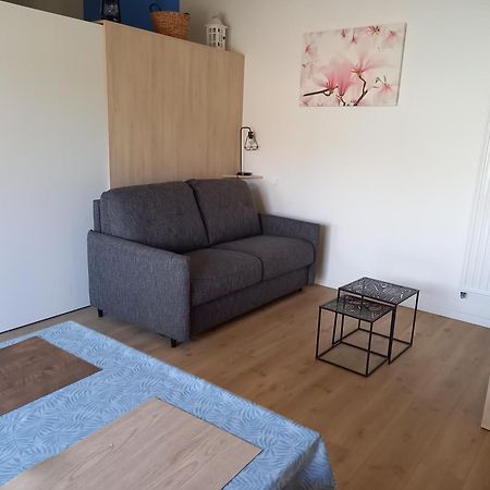 Gite La Petite Maison Montournais Esterno foto
