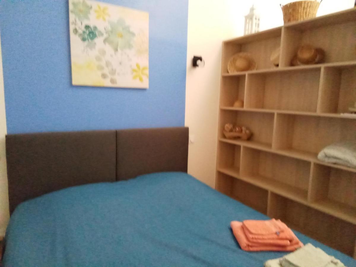 Gite La Petite Maison Montournais Esterno foto