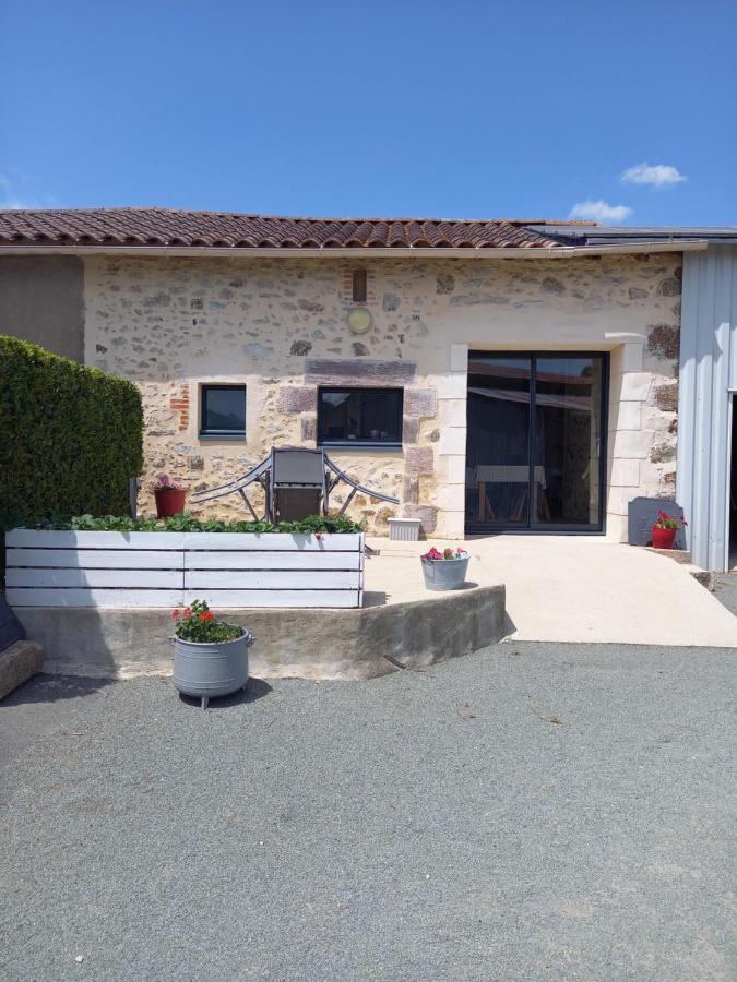 Gite La Petite Maison Montournais Esterno foto