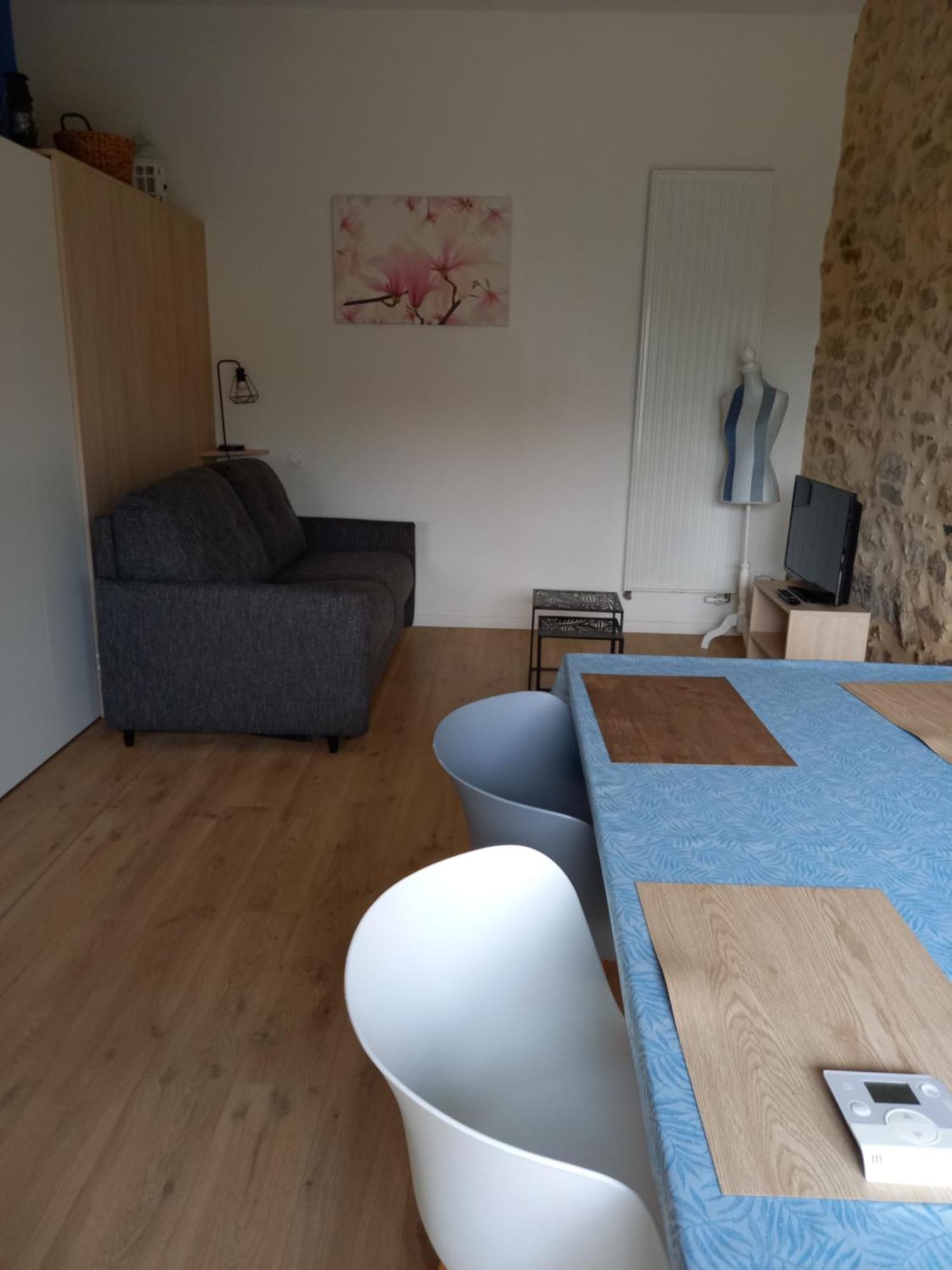 Gite La Petite Maison Montournais Esterno foto